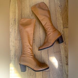 VINTAGE LEATHER GO GO BOOTS